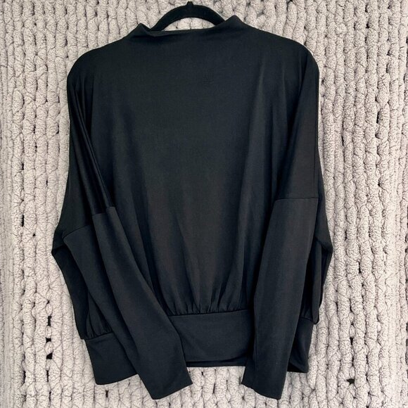 2 Banana Republic Bat Wing Sleeved Tops Black & Carmel Size Medium (NWT) - Picture 13 of 16